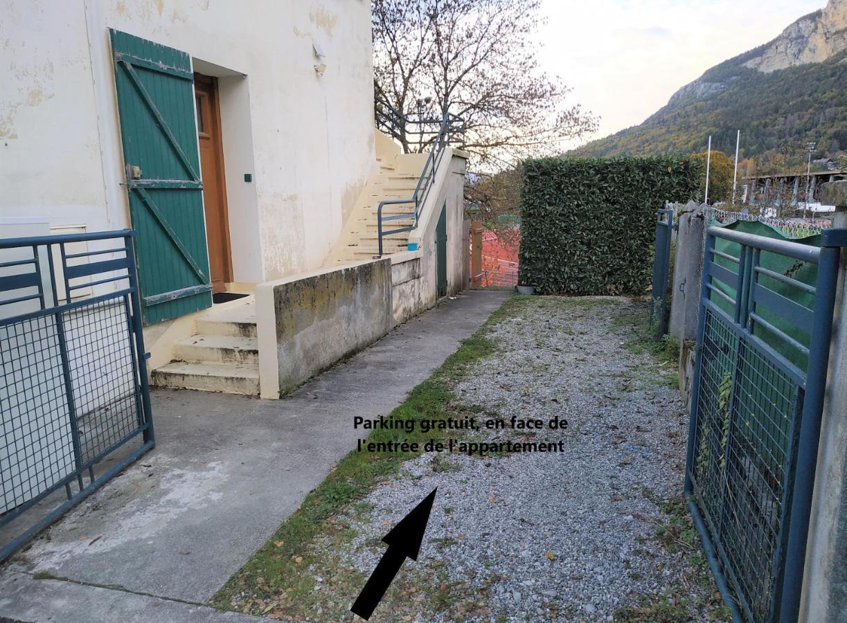 Le Manet - Appartement Proche Centre Ville - Parking Gratuit ボンヌヴィル エクステリア 写真